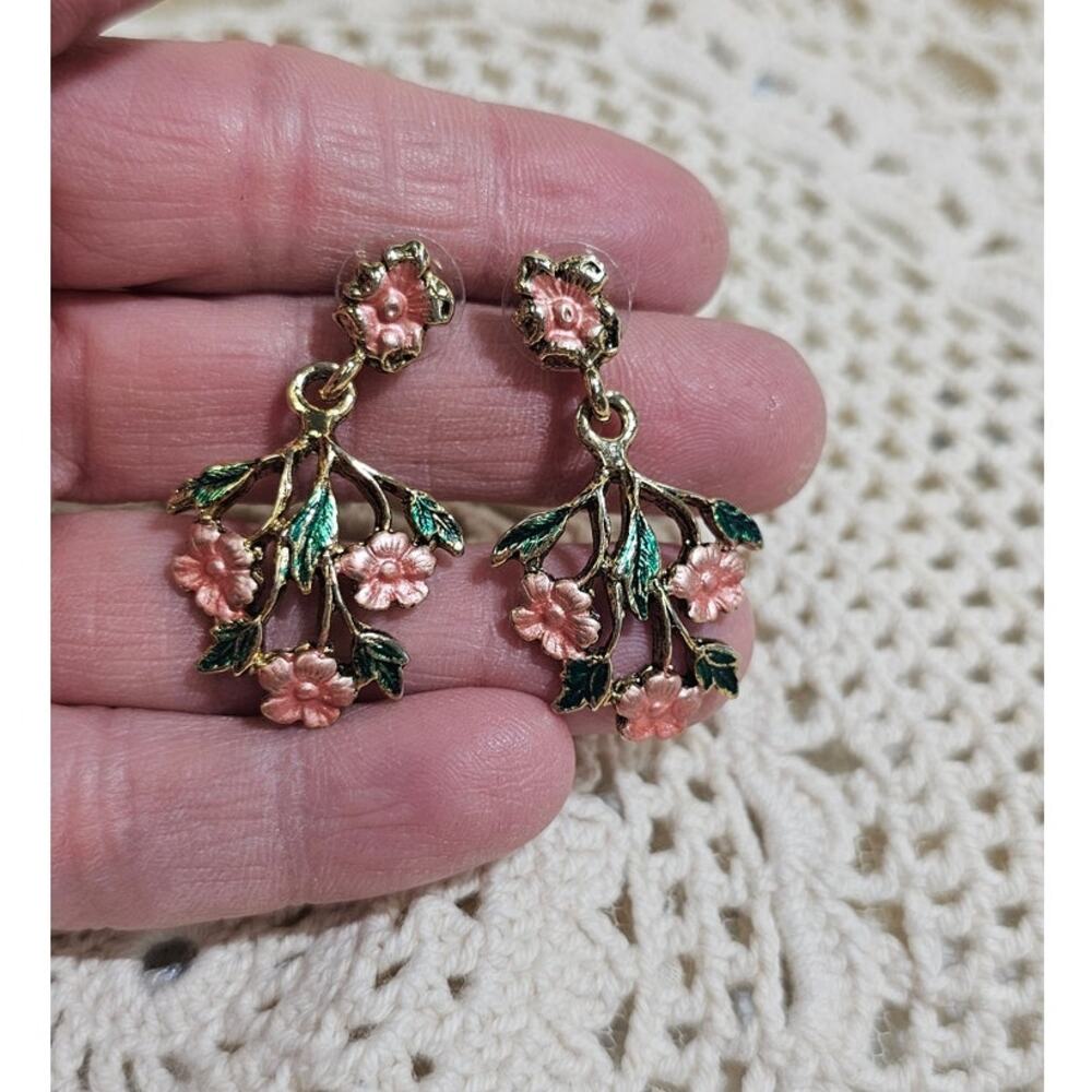 1970's Gold Tone Enamel Pink Floral 1.5" Drop Dangle Earrings